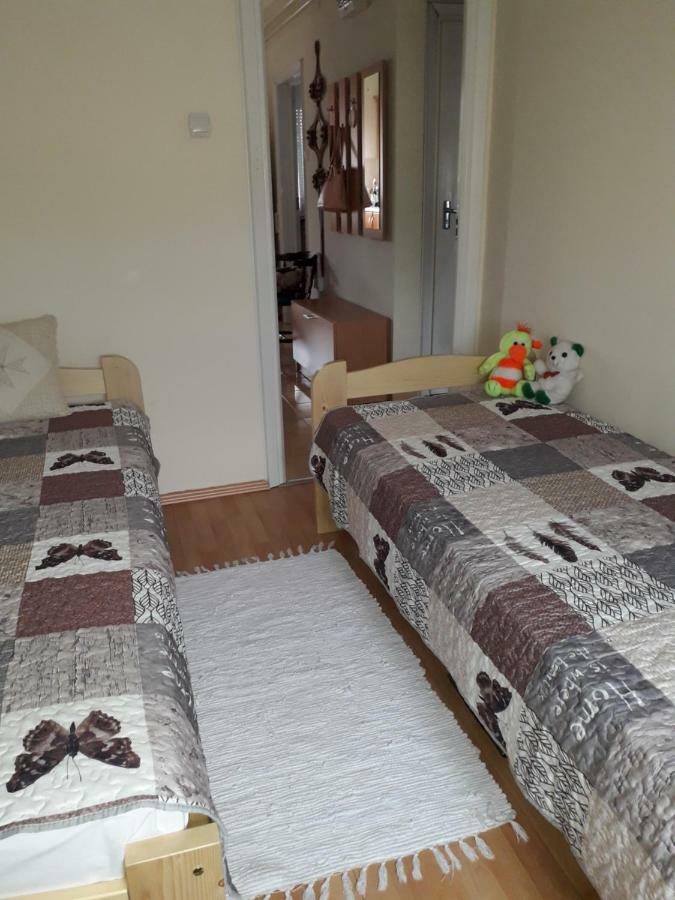 Annika Apartman Eger Ngoại thất bức ảnh